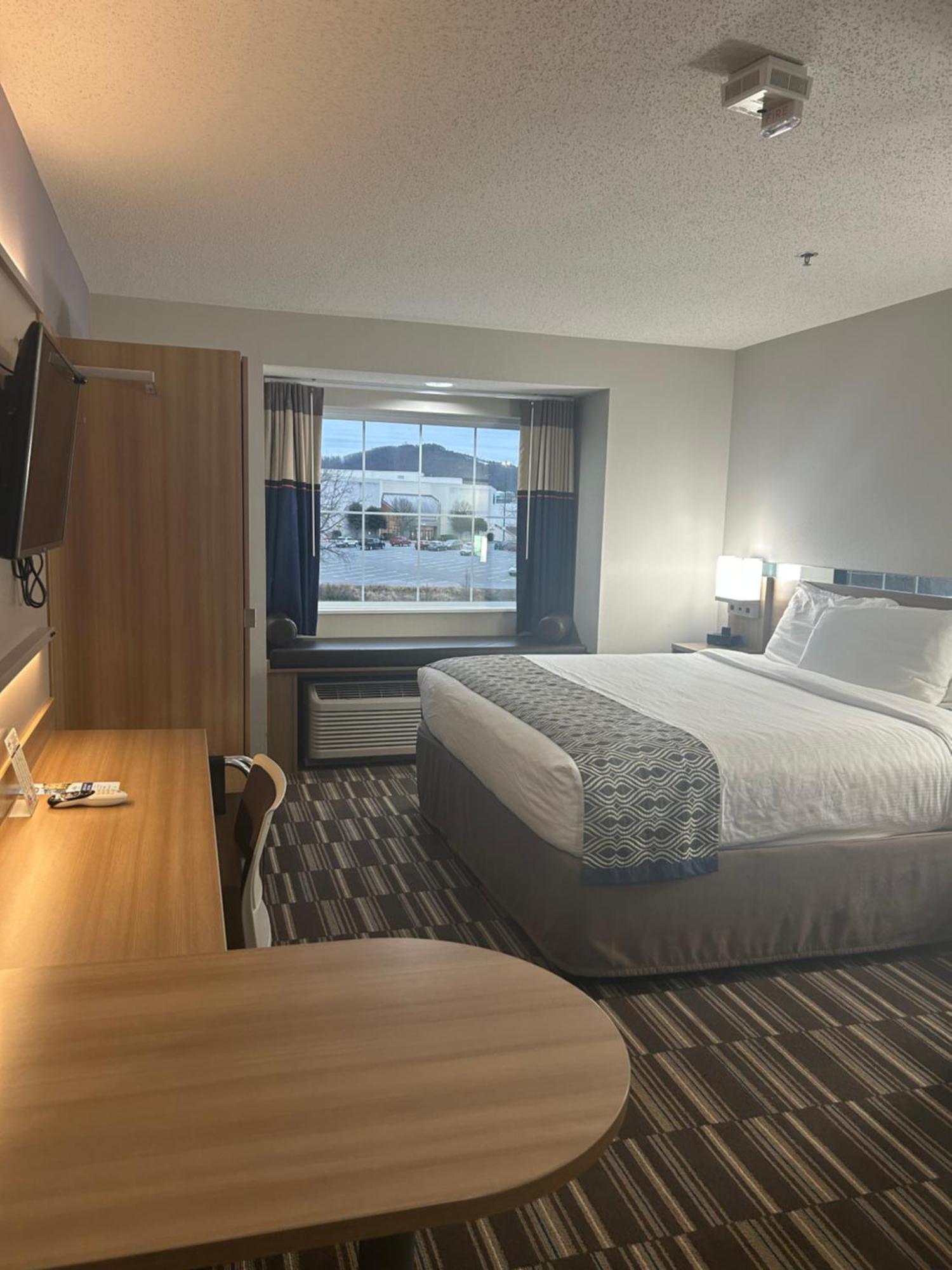 Microtel Inn & Suites By Wyndham Lynchburg Kültér fotó